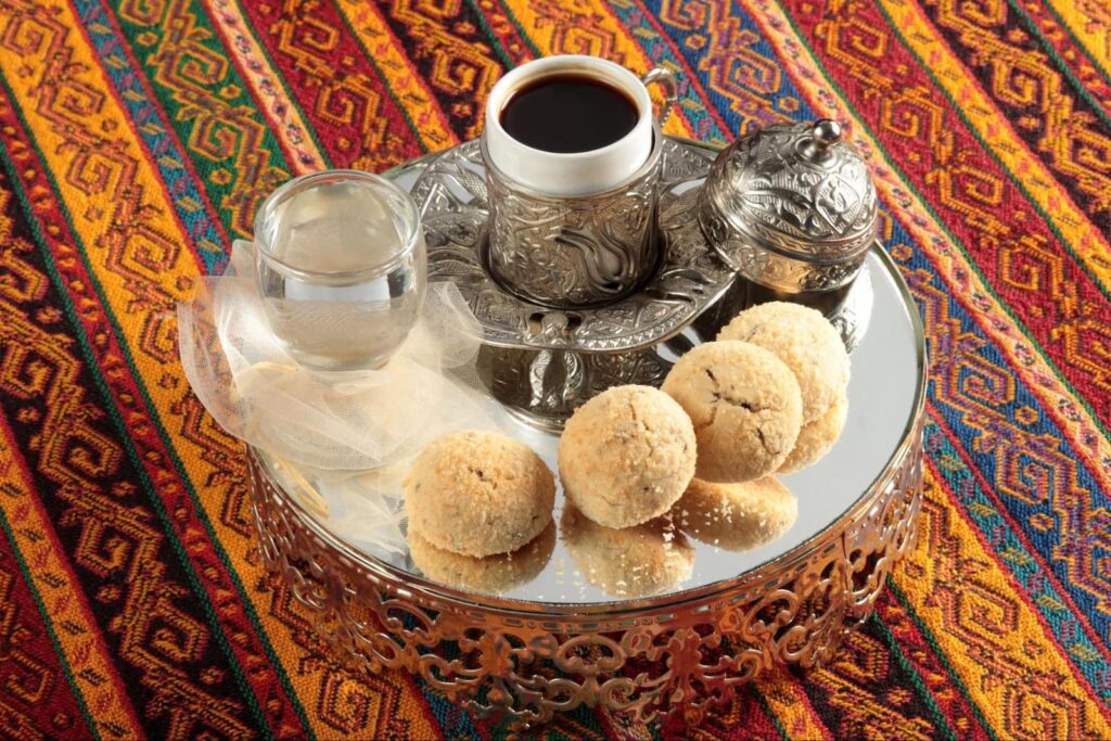 lokma z kokosową posypką